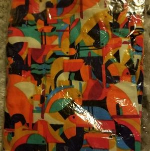 DONATED 🌻NWT LuLaRoe OS Leggings💜